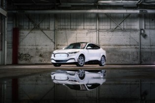 2022 Mustang Mach-E Ice White Appearance Package